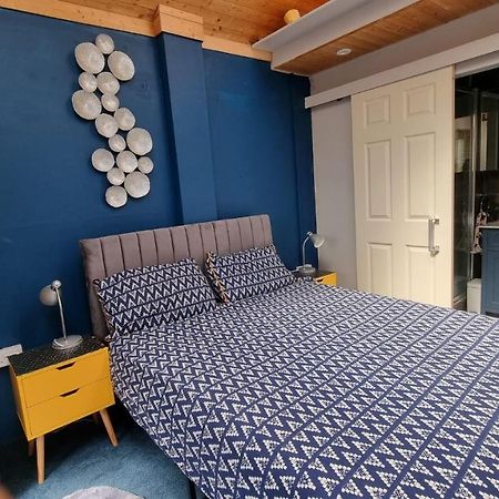 Glebe House, Private Entrance, Free Parking On Drive, Self Check In, Netflix Bed & Breakfast Ashford  Exterior photo
